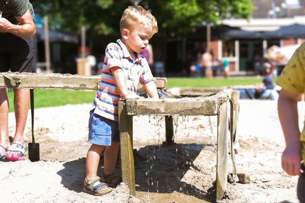 18-gallery-terras-speeltuin-Suzies-Farm-Aalten